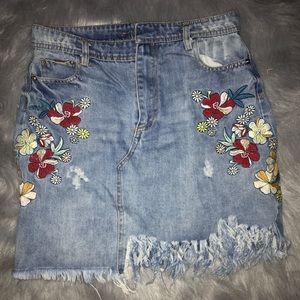 frayed hem bodycon denim skirt